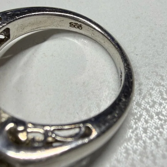 Elegant Black Spinel Stone Ring and Pendant Set - Picture 3 of 6